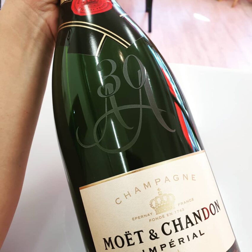 Ruinart Champagner-Flasche mit Gravur bis 45 Zeichen